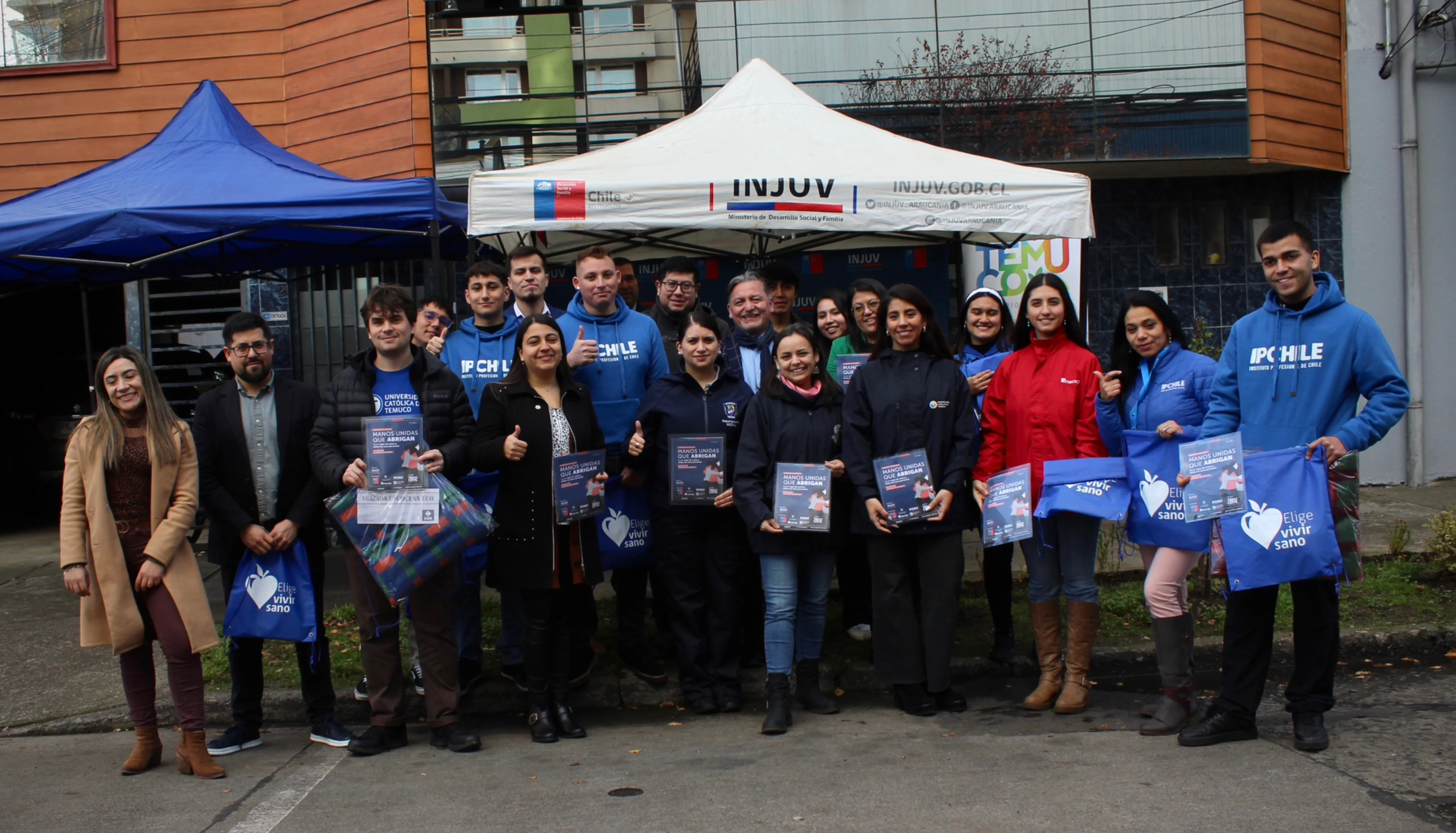 Lanzan campaña “Manos Unidas que Abrigan” para apoyar a personas en situación de calle Lanzan campaña “Manos Unidas que Abrigan” para apoyar a personas en situación de calle