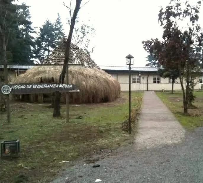 Movilizaciones ante inminente cierre de Hogar Estudiantil Mapuche Movilizaciones ante inminente cierre de Hogar Estudiantil Mapuche