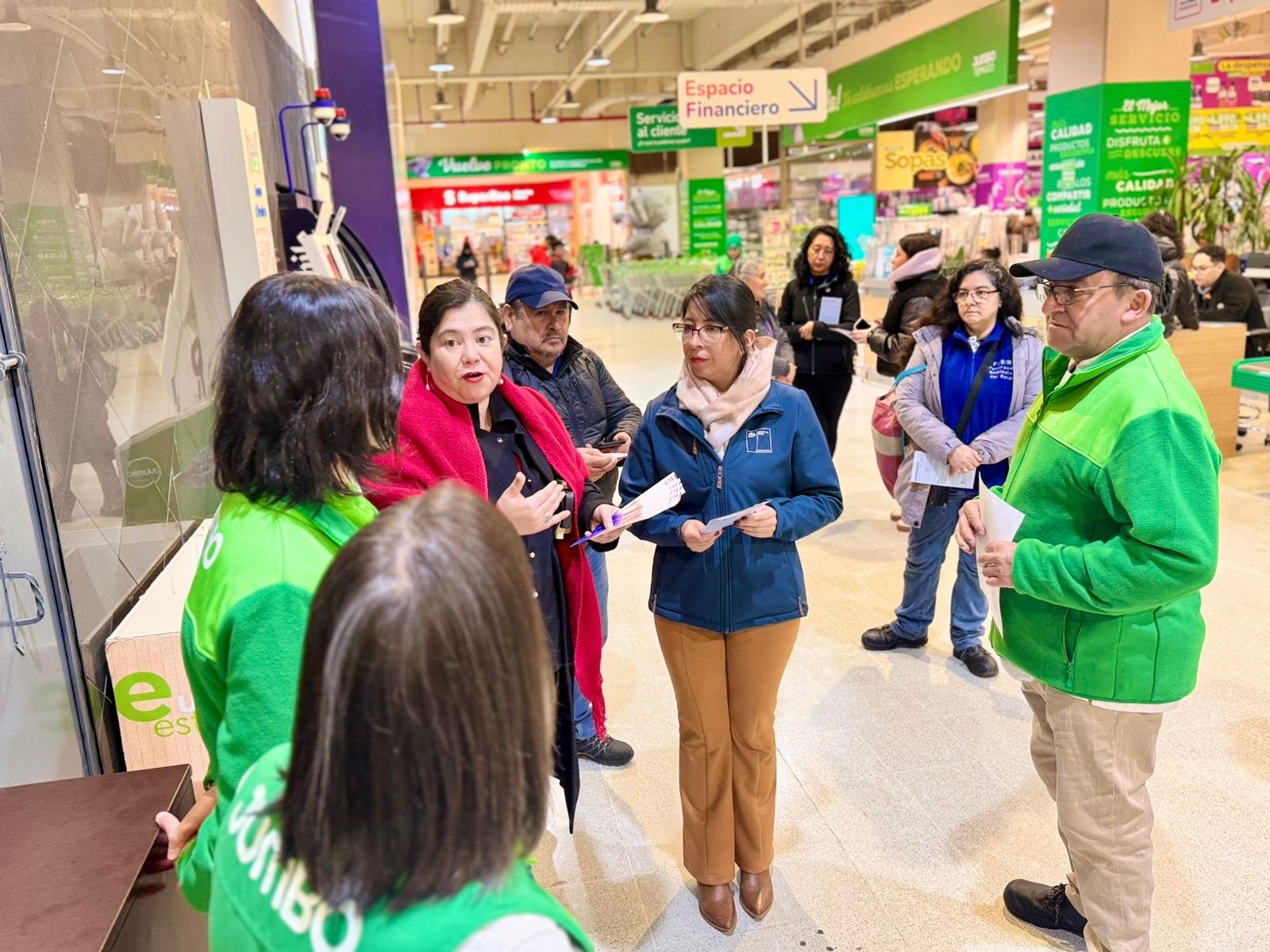 Dirección del trabajo fiscalizará cierre obligatorio del comercio para votar en primarias este 29 de junio Dirección del trabajo fiscalizará cierre obligatorio del comercio para votar en primarias este 29 de junio