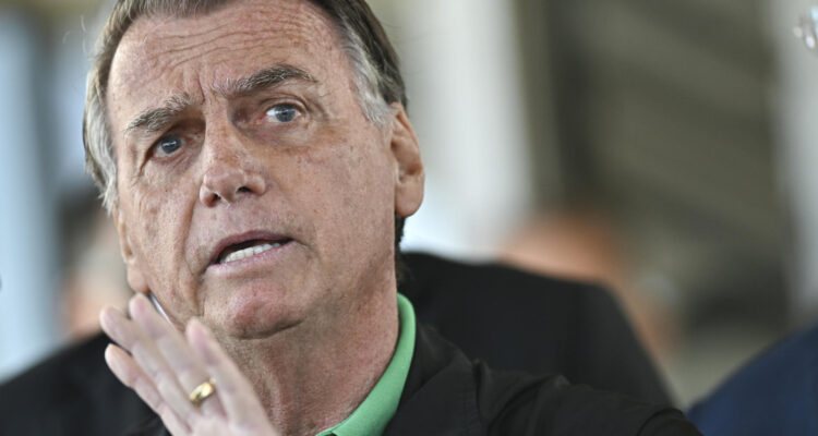 Corte Suprema de Brasil ordena el arresto domiciliario a Jair Bolsonaro tras incumplir restricciones Corte Suprema de Brasil ordena el arresto domiciliario a Jair Bolsonaro tras incumplir restricciones