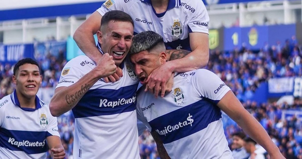 Gimnasia y Lanús se enfrentan para seguir arriba Gimnasia y Lanús se enfrentan para seguir arriba