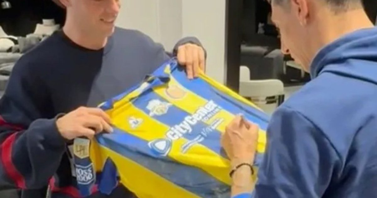 Ángel Di María sorprendió a un influencer con su camiseta de Rosario Central Ángel Di María sorprendió a un influencer con su camiseta de Rosario Central