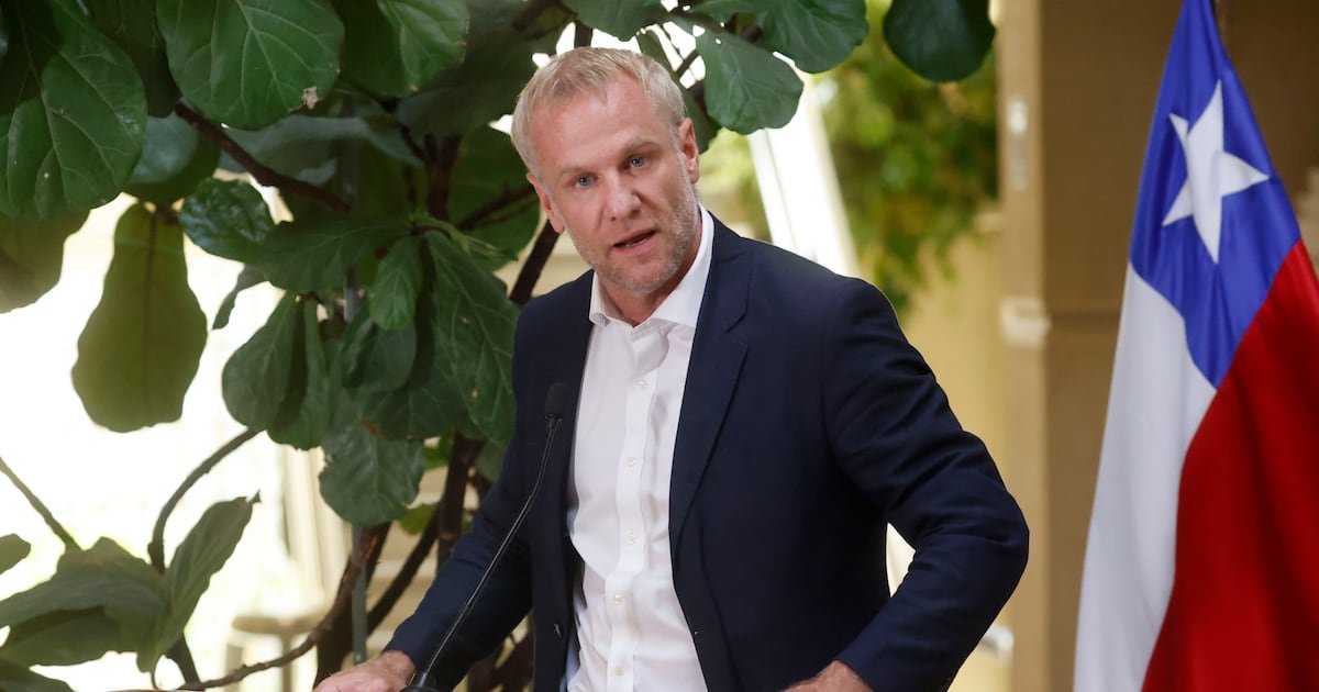 Tras 12 años en el Congreso: Felipe Kast declina buscar nuevo período como senador por la Araucanía Tras 12 años en el Congreso: Felipe Kast declina buscar nuevo período como senador por la Araucanía