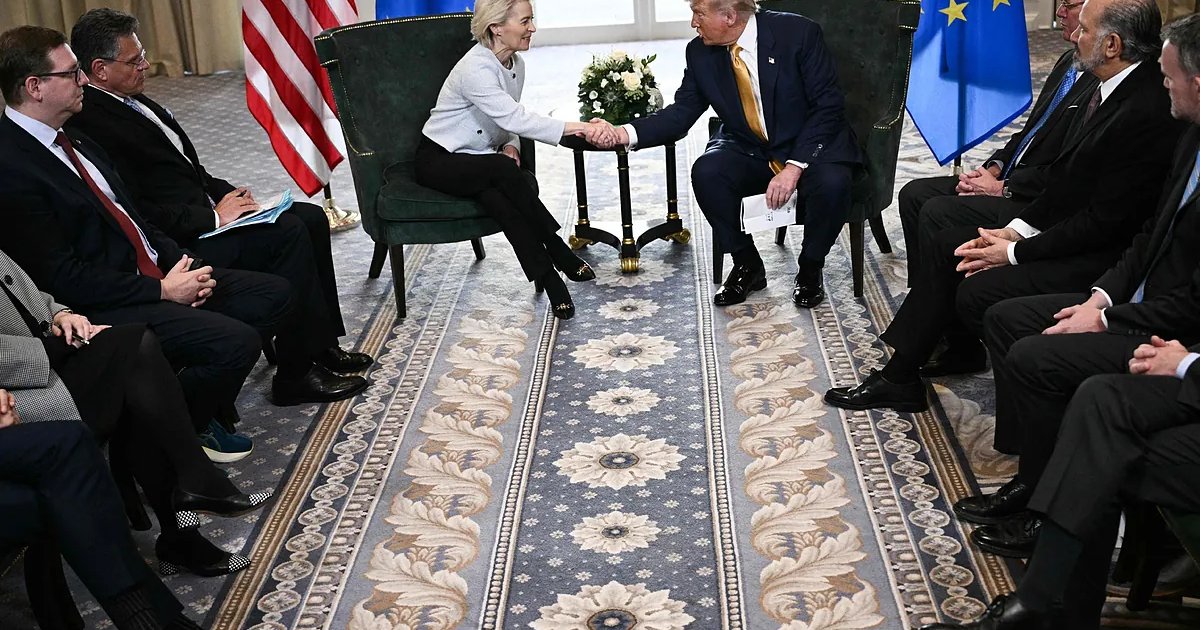 La UE cierra el acuerdo formal con EEUU para un arancel general del 15% La UE cierra el acuerdo formal con EEUU para un arancel general del 15%