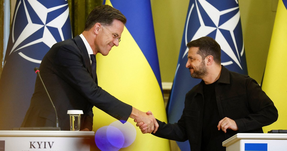 El jefe de la OTAN promete a Zelenski garantías de seguridad «tan sólidas que Rusia nunca vuelva a intentar un ataque» El jefe de la OTAN promete a Zelenski garantías de seguridad «tan sólidas que Rusia nunca vuelva a intentar un ataque»