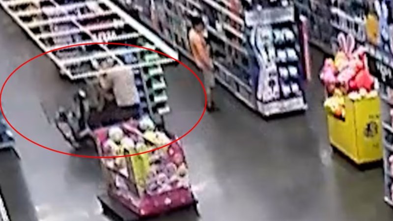 Retiran cargos contra acusado de intentar secuestrar a niño en un walmart tras dudas por imágenes en cámara de seguridad Retiran cargos contra acusado de intentar secuestrar a niño en un walmart tras dudas por imágenes en cámara de seguridad