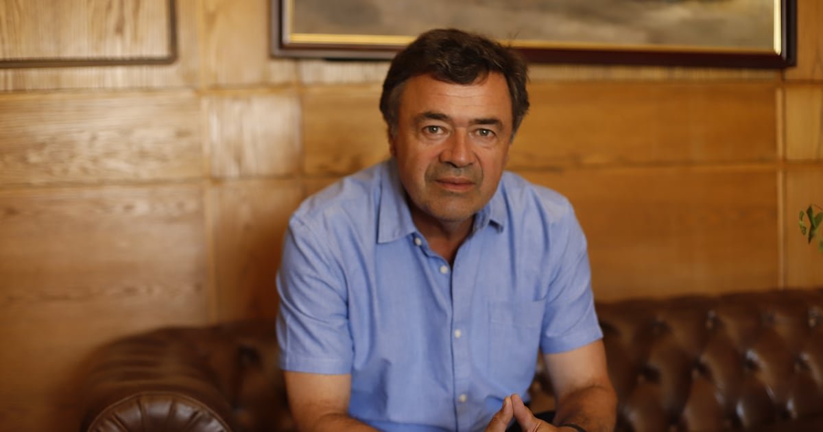 De ministro a capacitador de candidatos de la FRVS: la nueva vida de Esteban Valenzuela tras dejar el gobierno