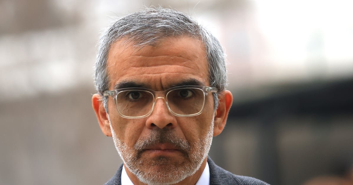 Ministro Cordero encabeza reunión de seguridad en la Araucanía tras fatal emboscada en Victoria Ministro Cordero encabeza reunión de seguridad en la Araucanía tras fatal emboscada en Victoria