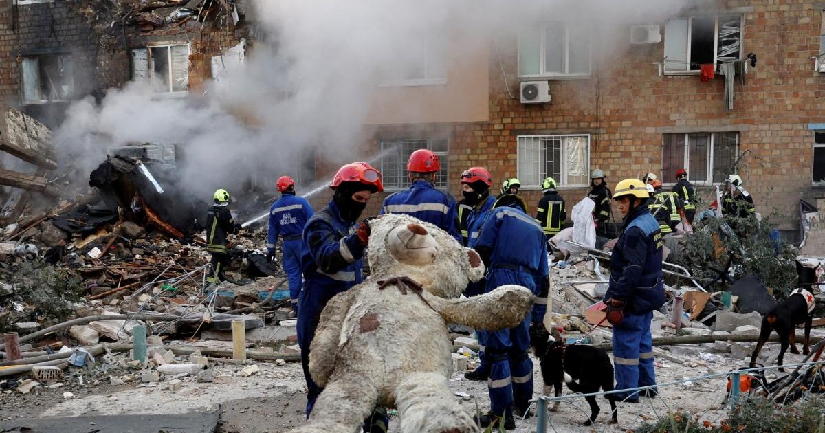 España convoca al jefe de negocios de la embajada rusa en protesta por el ataque en Kiev contra la sede de la UE