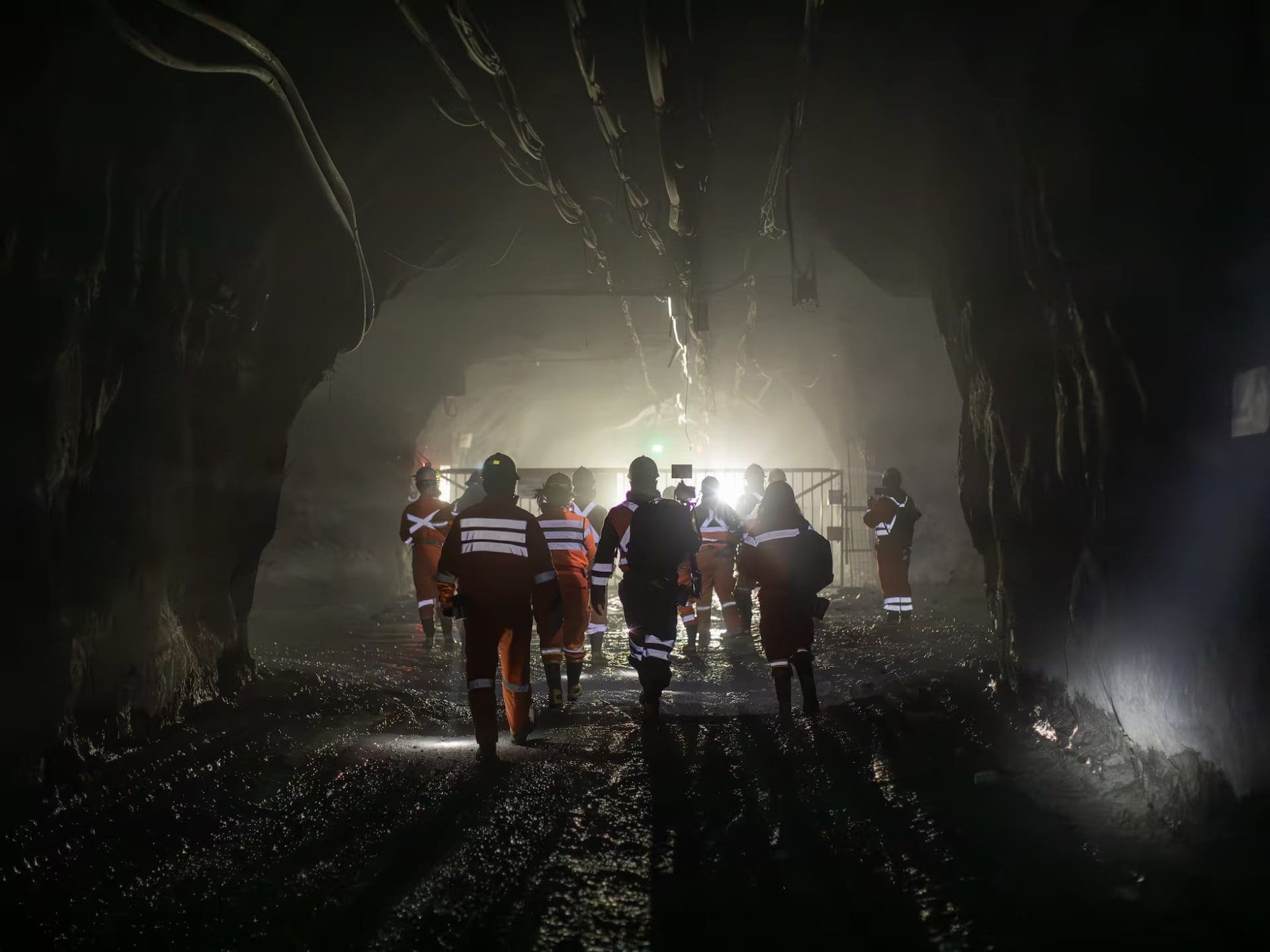 Autorizan reanudación de operaciones en sectores no afectados de el teniente