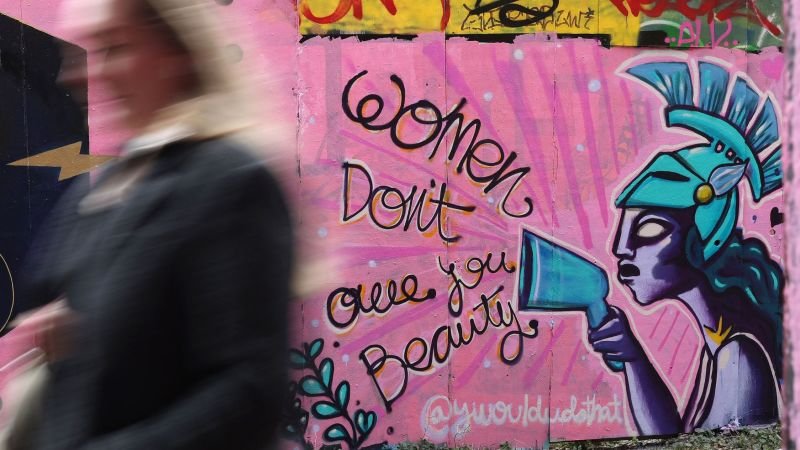 ¿Por qué se conmemora el 8 de marzo el día internacional de la mujer? ¿cuál es su origen e historia?