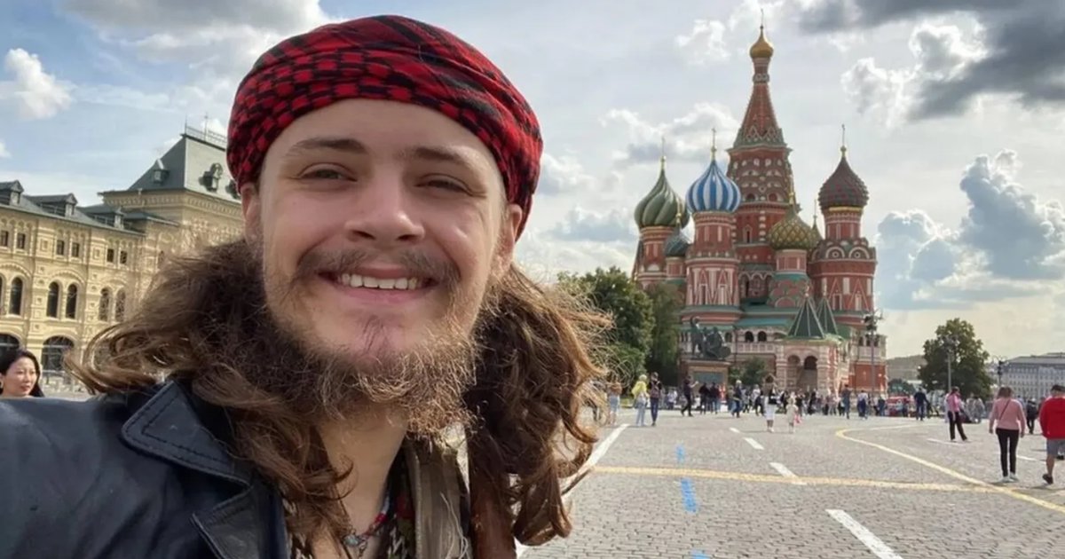 Putin condecora con la Orden del Coraje al hijo fallecido de una de las subdirectoras de la CIA que combatía por Rusia en Ucrania Putin condecora con la Orden del Coraje al hijo fallecido de una de las subdirectoras de la CIA que combatía por Rusia en Ucrania