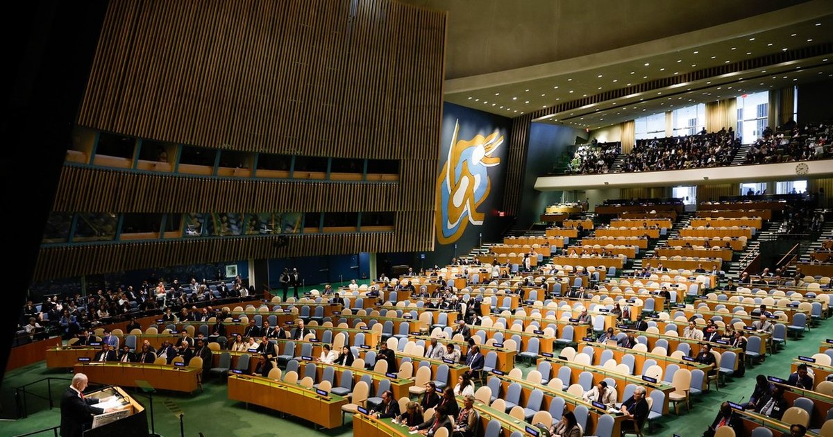 El líder supremo de Irán aplaude el plantón a Netanyahu en la ONU: «El Gobierno más odiado del mundo»