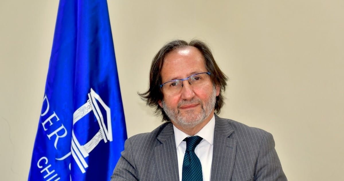 Presidente de la Corte de Temuco busca evitar querella y presenta un recurso de amparo que ha recorrido tres jurisdicciones Presidente de la Corte de Temuco busca evitar querella y presenta un recurso de amparo que ha recorrido tres jurisdicciones