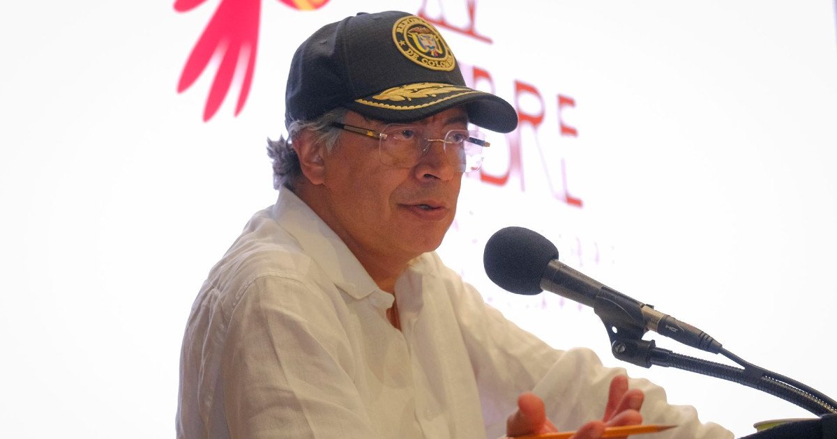 Petro critica a Trump por criminalizar a migrantes; le exige «separarse de Hitler» Petro critica a Trump por criminalizar a migrantes; le exige «separarse de Hitler»