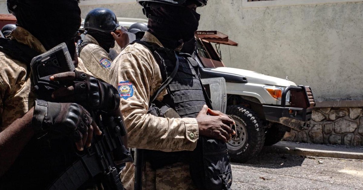 Francia ordena a sus hospitales «anticiparse» para recibir un número elevado de heridos Francia ordena a sus hospitales «anticiparse» para recibir un número elevado de heridos