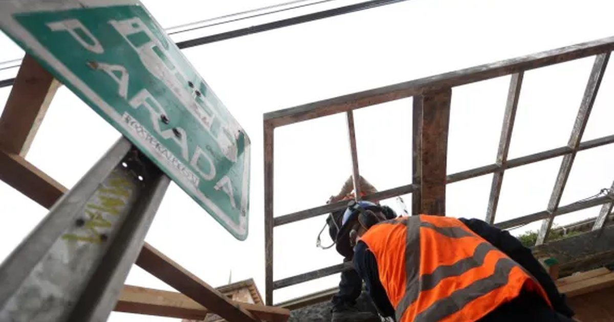 La Serena: Inició el mejoramiento de paraderos en locomoción colectiva La Serena: Inició el mejoramiento de paraderos en locomoción colectiva