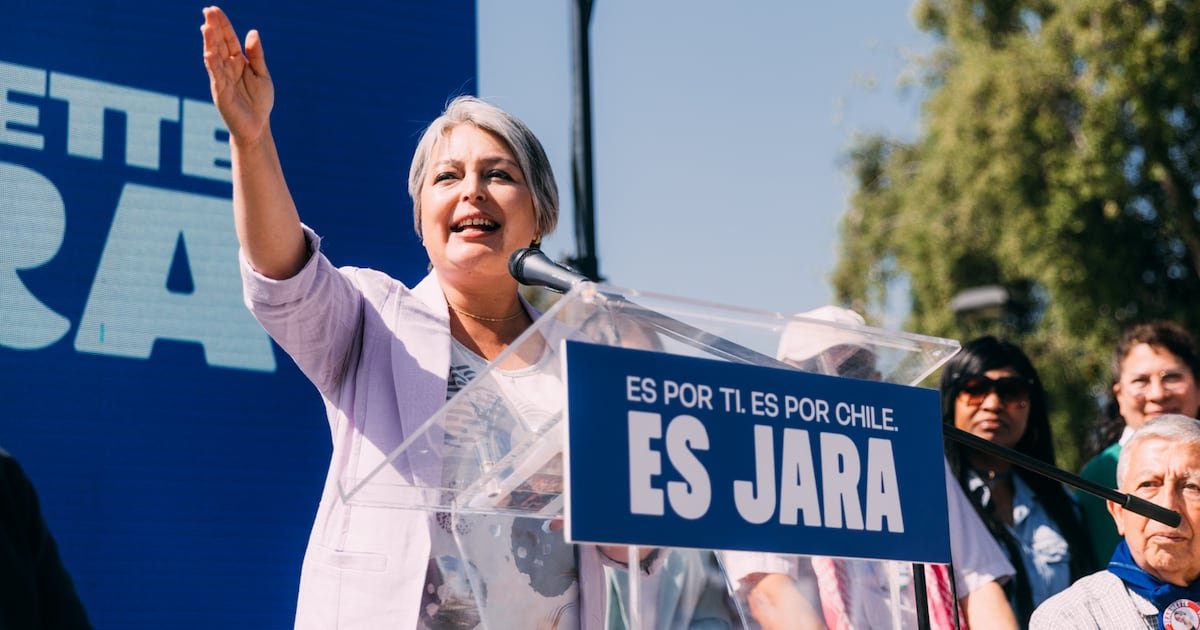 Jara evita cuestionar a Boric pese al malestar de su comando: «El Presidente puede opinar cuantas veces estime pertinente» Jara evita cuestionar a Boric pese al malestar de su comando: «El Presidente puede opinar cuantas veces estime pertinente»