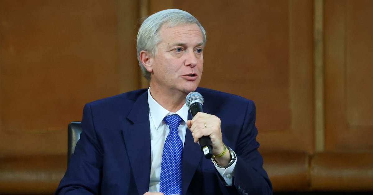 Kast apunta otra vez contra Boric: asegura que el Presidente «ya reconoció» la derrota de Jara en las elecciones Kast apunta otra vez contra Boric: asegura que el Presidente «ya reconoció» la derrota de Jara en las elecciones