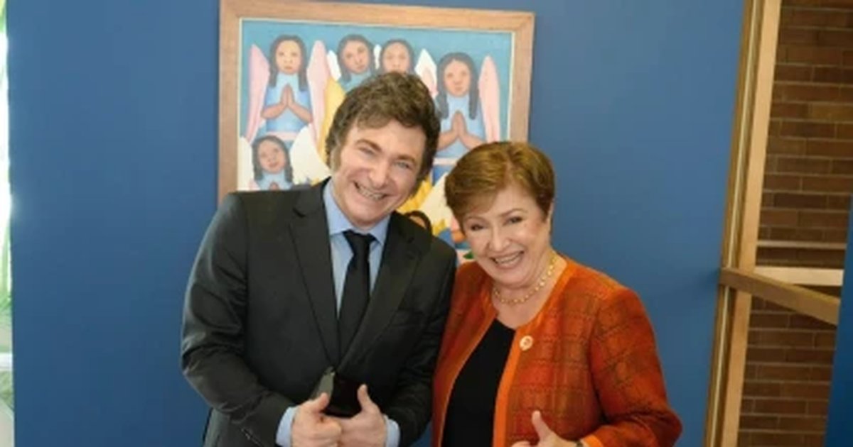 Directora del FMI revela que ayuda financiera de EE.UU. a Argentina podría incluir el uso de DEG Directora del FMI revela que ayuda financiera de EE.UU. a Argentina podría incluir el uso de DEG