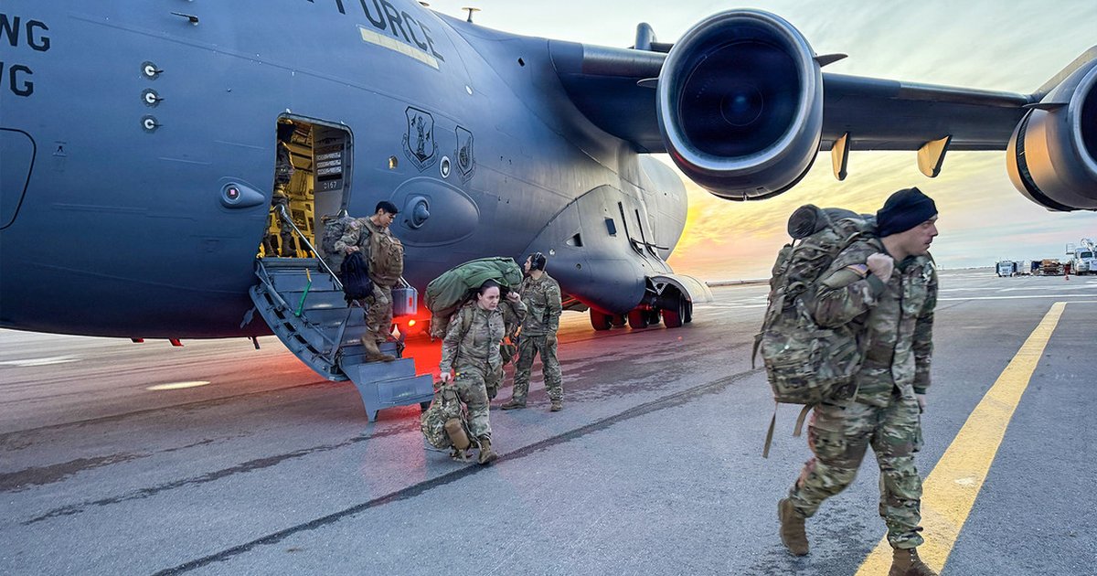 La OTAN planea desplegar 800.000 soldados en la frontera con Rusia