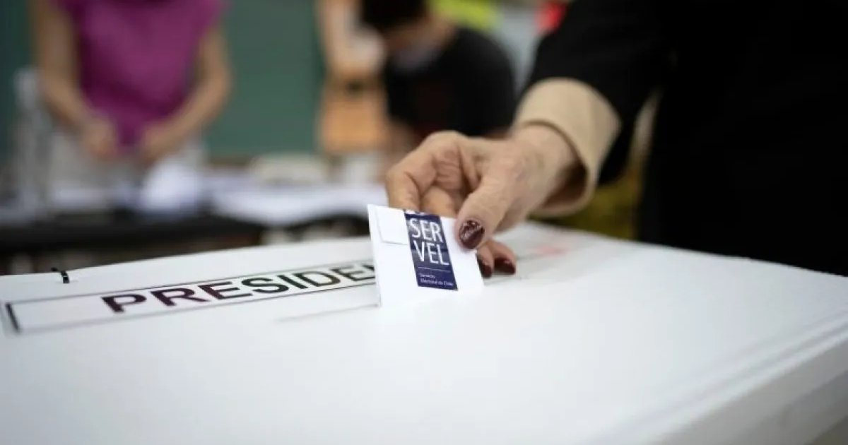 Kaiser se impuso en Emiratos Árabes Unidos, seguido de Kast y Matthei: Jara quedó en cuarto lugar