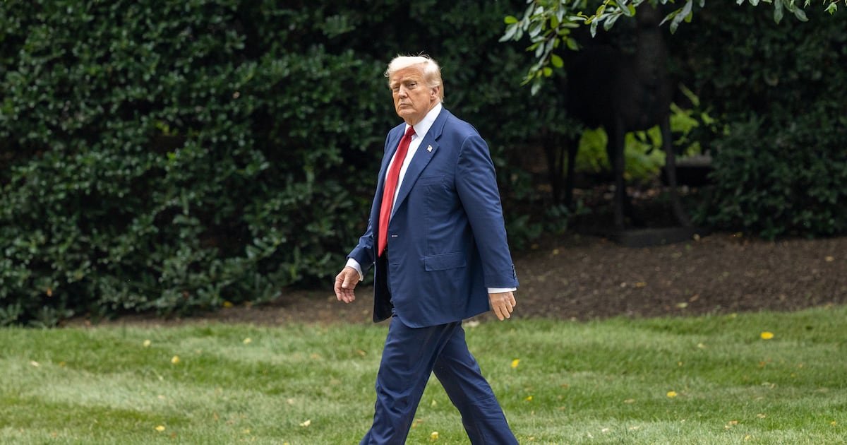 Trump atribuye la victoria demócrata en Nueva York a su ausencia en las papeletas electorales y al cierre de Gobierno federal Trump atribuye la victoria demócrata en Nueva York a su ausencia en las papeletas electorales y al cierre de Gobierno federal