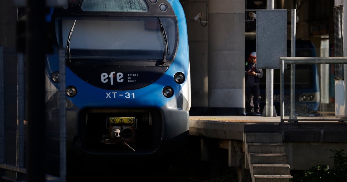 EFE llega a acuerdo con controladores de tráfico ferroviario y asegura normalidad del servicio para este lunes en tres regiones del sur EFE llega a acuerdo con controladores de tráfico ferroviario y asegura normalidad del servicio para este lunes en tres regiones del sur