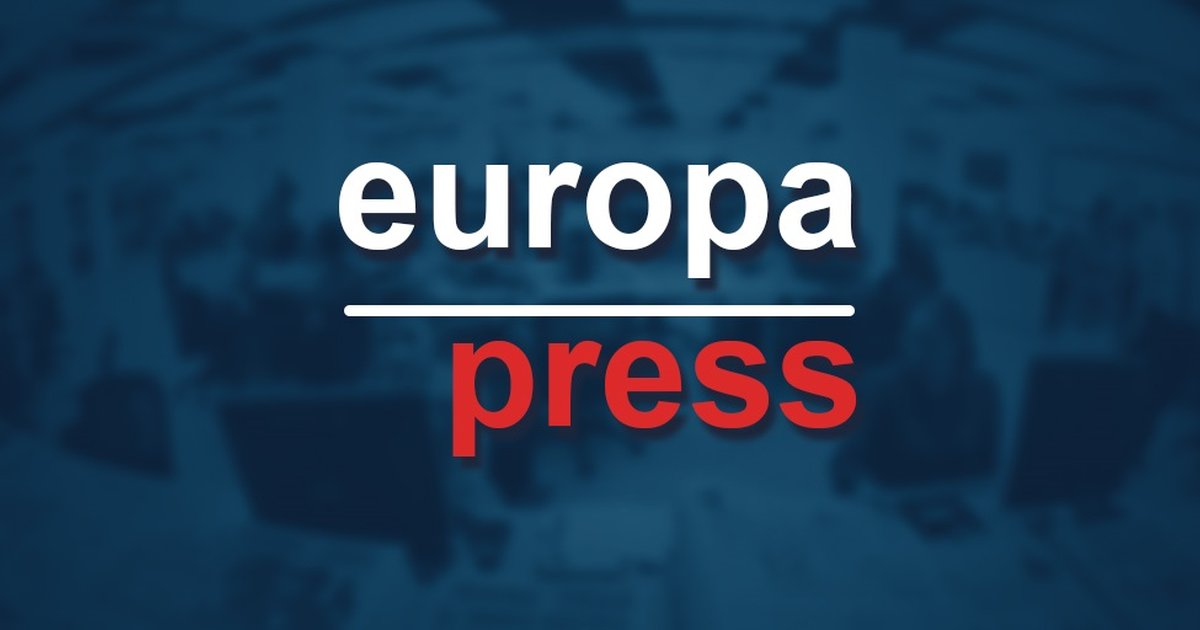 Medio centenar de tractores recorren Santander para rechazar la «traición» del acuerdo Mercosur