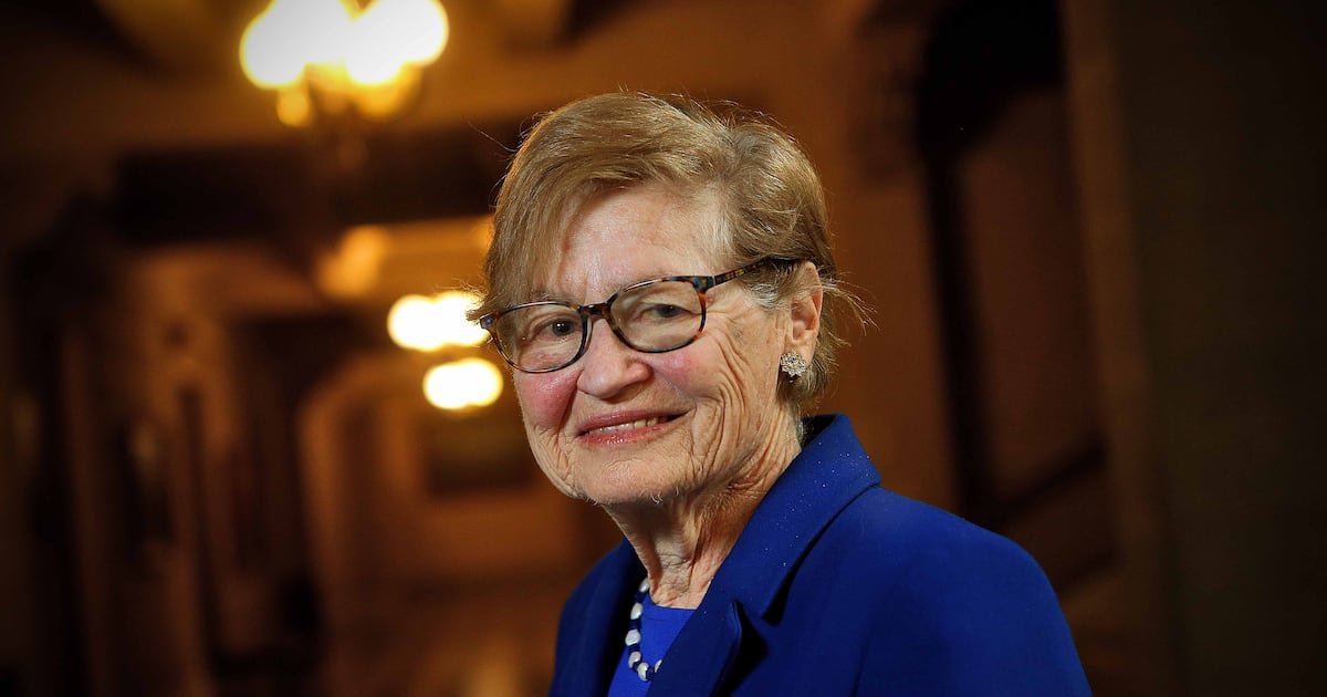 Griffith-Jones advierte la importancia de mejorar distribución del ingreso para asegurar paz social: «Hay gente que gana muy poco en Chile»