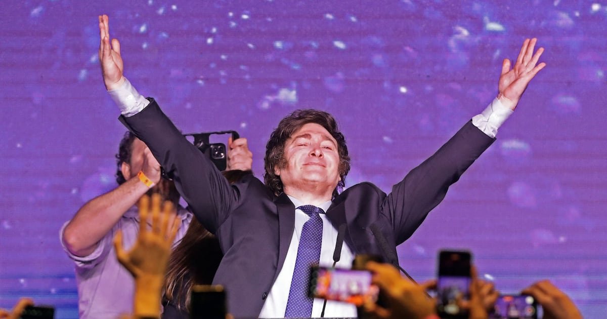 Milei cumple dos años en el poder con mejora en su imagen y ambiciosa agenda legislativa Milei cumple dos años en el poder con mejora en su imagen y ambiciosa agenda legislativa