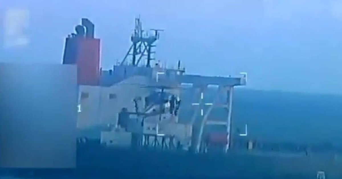 Petrolero venezolano incautado por EU estaba sancionado por transportar crudo a Irán | VIDEO