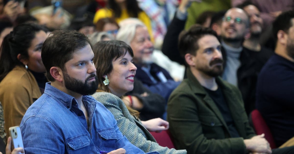 FA entra en estado de alerta ante la arremetida de los futuros ministros de Kast contra Boric