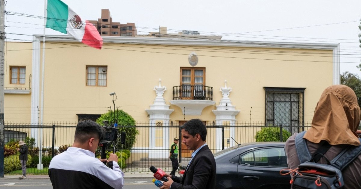 Brasil asume control de embajada de México en Perú tras ruptura diplomática