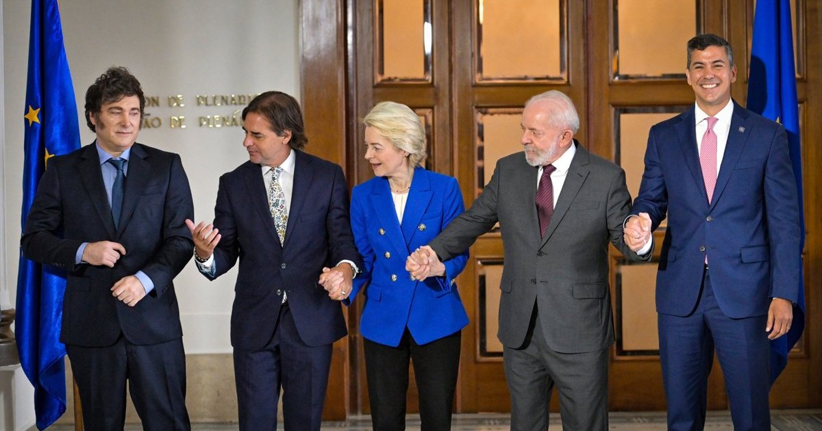 Los 27 dan luz verde a la firma del acuerdo comercial con Mercosur tras adoptar las salvaguardas agrícolas