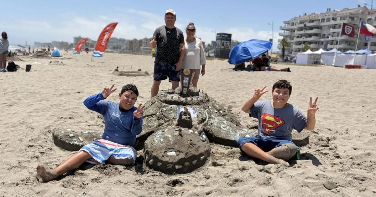 Creatividad y talento marcaron el Concurso de Castillos de Arena en La Serena