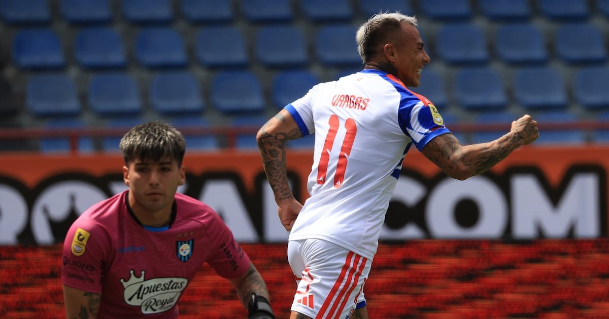 En su primera titularidad: revisa el gol de Eduardo Vargas ante Huachipato en su retorno a la U