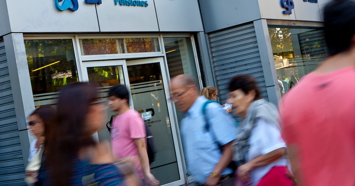 Regulador dicta los cambios para las comisiones indirectas que las AFP podrán cobrar con cargo a los fondos de pensiones