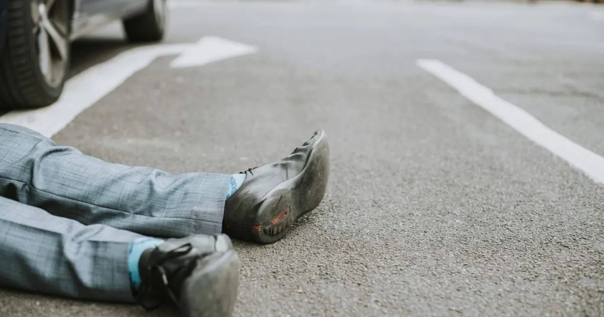 La atropellaron mientras cruzaba por el paso de peatones: ¿de quién es realmente la culpa cuando pasa esto?