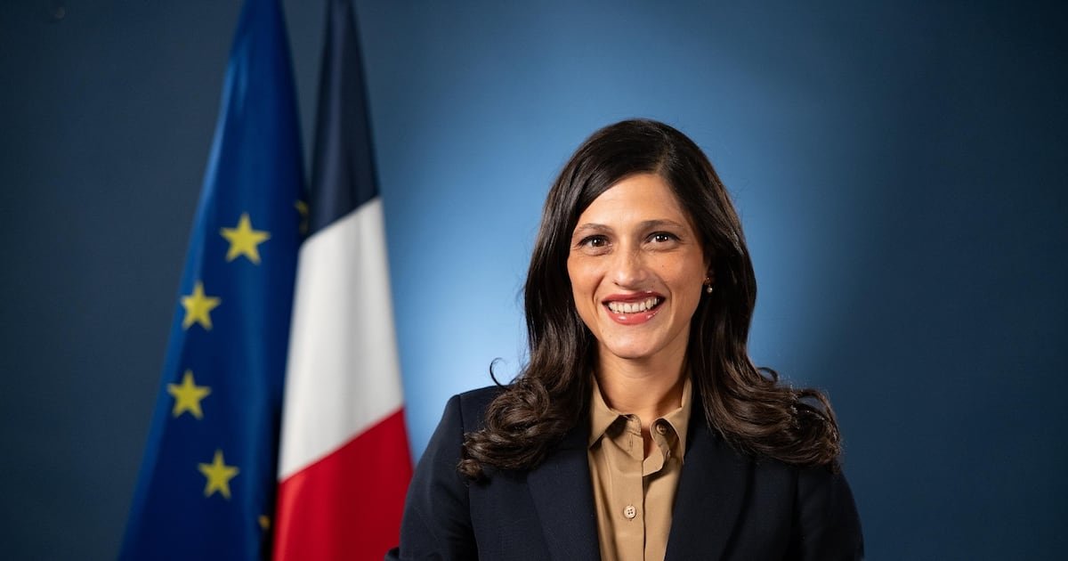 Eléonore Caroit, ministra francesa: «Es importante en esta transición de Chile que podamos también estar presentes»